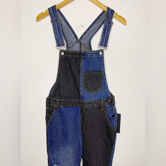 NWT Fashion Nova American Bazi The Simple Life Two Tone Denim Overalls $49.99 - Picture 5 of 7